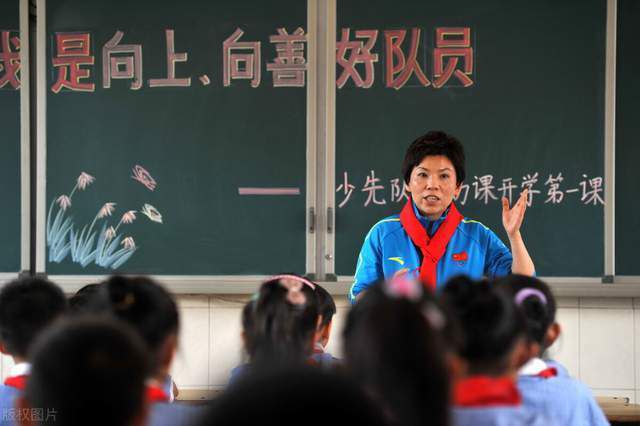 记者：塔雷米不是国米一月目标，俱乐部相信进攻阵容已经完整Fabrizio Biasin在社交媒体上这样写道：“塔雷米不是国米一月份的锋线引援目标，最多是下个赛季的。